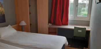 Standard Room, 2 Twin Beds