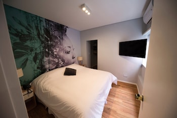 Apartment, Multiple Beds
