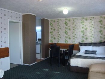 Deluxe Room, Kitchen