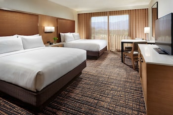 Room, 2 Queen Beds, Balcony