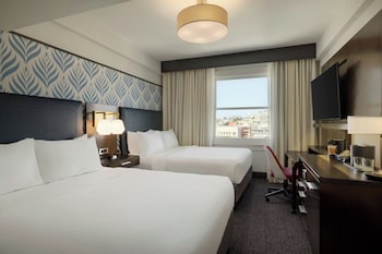 Room, 2 Double Beds, City View