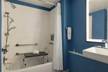 Room, 1 King Bed