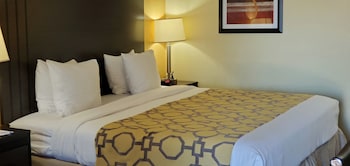 Room, 1 King Bed with Sofa bed, Non Smoking