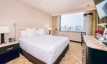 Deluxe Room, 1 King Bed