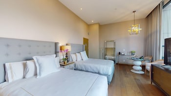 Sky Suite, 2 Double Beds