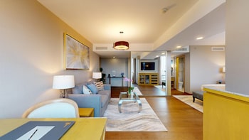 Junior Superior Suite