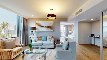 Master Superior Suite
