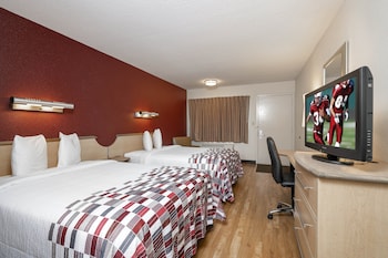 Deluxe Room, 2 Double Beds, Accessible, Non Smoking (Roll-In Shower)