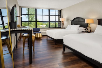 Standard Room, 2 Queen Beds, Non Smoking