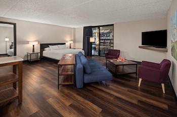 Suite, Multiple Beds, Non Smoking