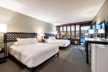 Standard Room, 2 Queen Beds, Non Smoking, Balcony (Pool View)