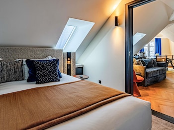 Suite, 1 King Bed