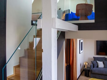 Duplex (Suite. Romanée Conti)