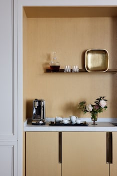 Presidential Suite, Corner (House)