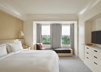 Classic Suite, Park View, Corner