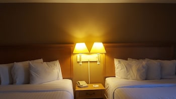 Room, 2 Queen Beds, Accessible, Non Smoking