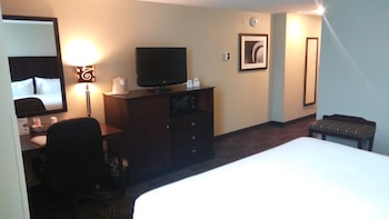 Standard Room, 1 King Bed, Accessible (Communication Accessible)
