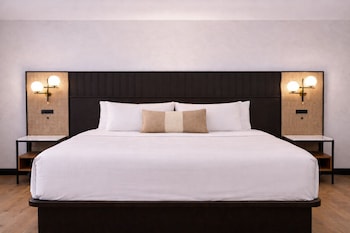 Executive Room, 1 King Bed