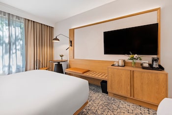 Club Room, 2 Queen Beds
