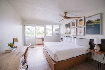 Room, 1 King Bed, Balcony, Bay View