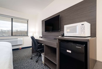 Standard Room, 2 Queen Beds, Non Smoking