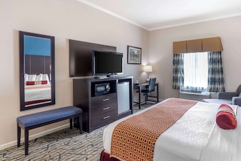 Standard Room, 1 King Bed, Non Smoking