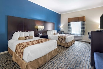 Standard Room, 2 Double Beds, Accessible, Bathtub
