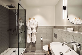 Brabazon House Suite