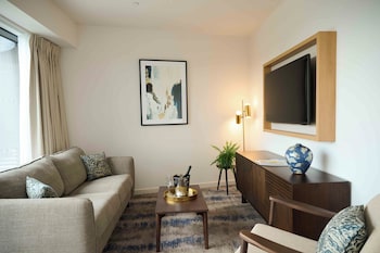 Brabazon House Suite