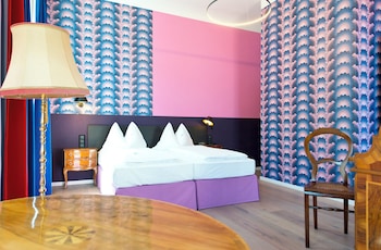Deluxe Double Room (Salon)