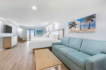 Standard Room, Multiple Beds, Non Smoking, Balcony (with Sofabed;Gulf View)
