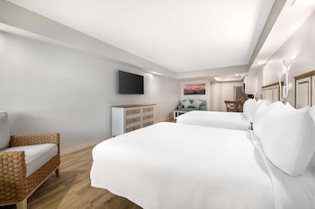 Standard Room, 2 Queen Beds, Accessible, Ground Floor (with Sofabed)