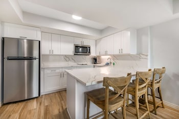 Suite, 2 Double Beds, Kitchen, Oceanfront (with Sofabed)