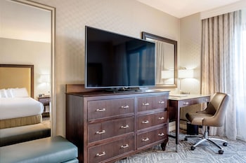 Room, 1 King Bed, Corner