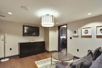 Junior Suite, 1 King Bed
