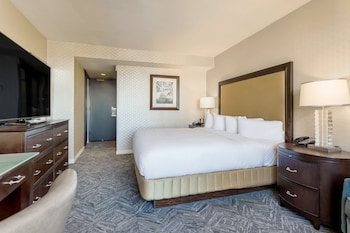 Deluxe Room, 1 King Bed