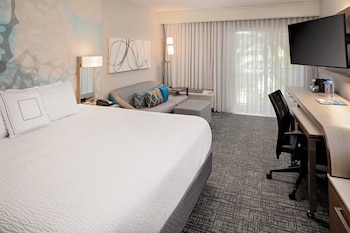 1 King Bed