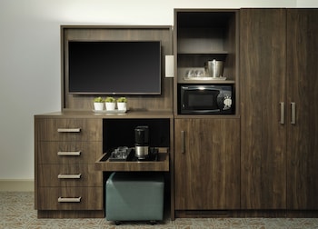 Suite, Multiple Beds (Queen Suite)