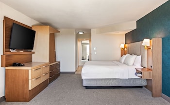 Suite, 1 Bedroom, Pool View