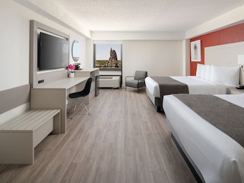Room, 2 Queen Beds, Non Smoking, Tower (Deluxe Tower Room)