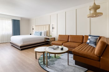 Room, 1 King Bed (SoCal Fit)