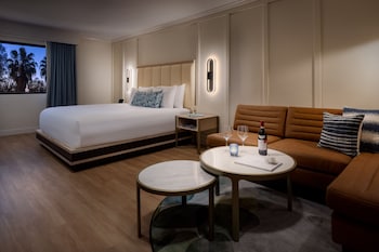 Room, 1 King Bed (SoCal Fit)