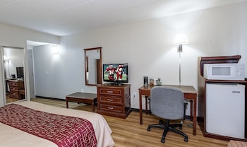 Deluxe Room, 2 Queen Beds, Smoking
