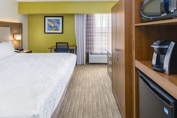 Standard Room, 1 King Bed, Microwave (Small, Minifridge)