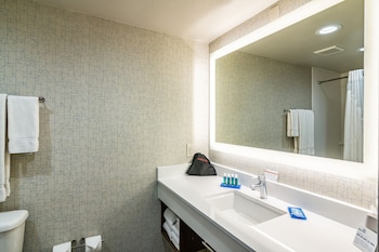 Standard Room, 1 King Bed (Extra Floor Space)