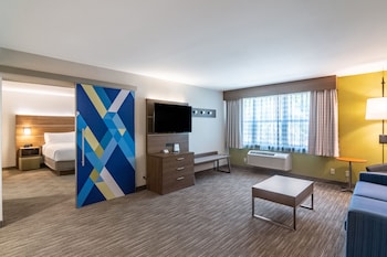 Standard Room, 1 King Bed (Extra Floor Space)