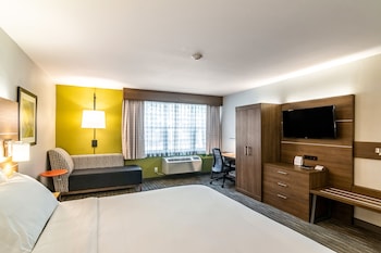 Standard Room, 1 King Bed, Accessible (Comm, Mobil, Accessible Tub)