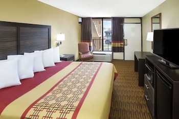 Room, 1 King Bed, Non Smoking