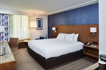 Standard Room, 1 King Bed