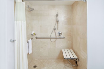 Room, 2 Double Beds, Accessible, Bathtub (Hearing Acc)